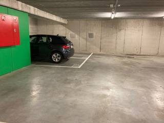 --- NIEUW --- Ondergrondse gelegen autostaanplaats te Gent - Einde Were 1 (residentie Dunant Gardens).Zeer vlot bereikbaar gelegen in een...