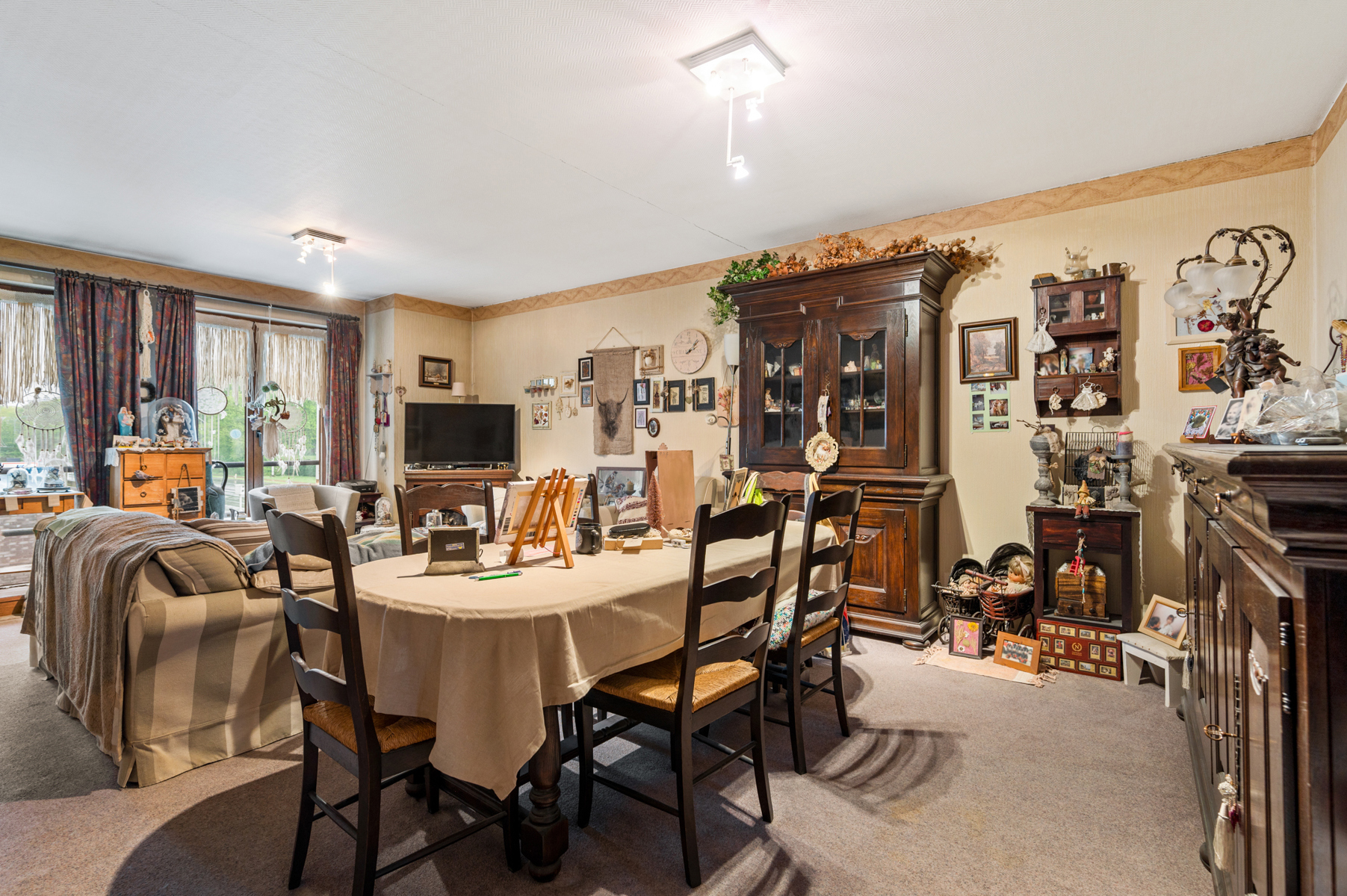 Appartement met 2 slaapkamers. - foto 4