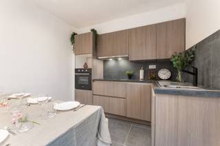 Gezellige instapklare rijwoning te koop in Beveren-Leie.Deze charmante woning bevat twee slaapkamers en een aparte living en keuken. De woning...