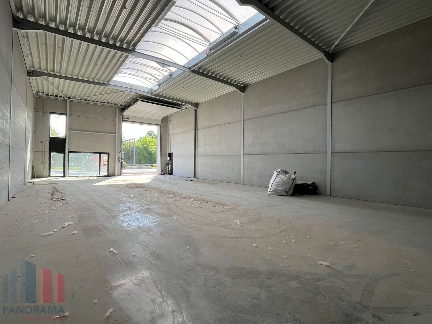 Opslagruimte van 300 m² &amp; uitstekend gelegen vlak aan de E40 - foto 4