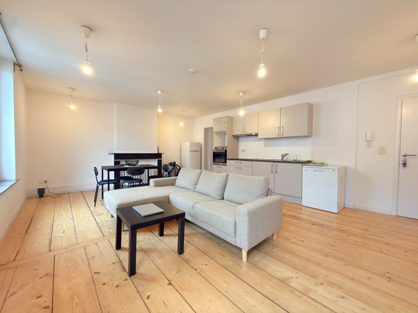 Newly renovated apartment in the center of Leuven - photo 2