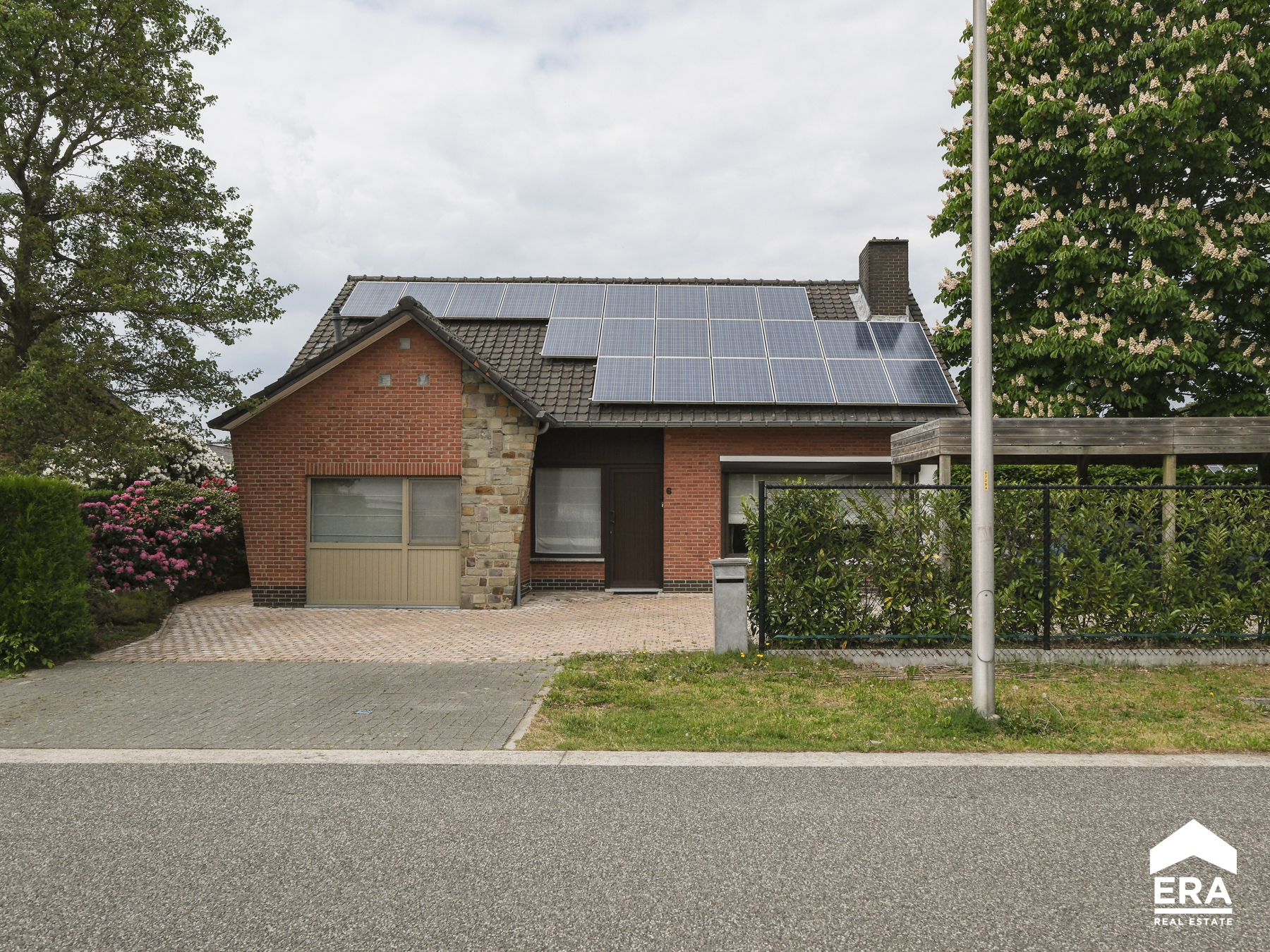 Gerenoveerde woning gelegen in een rustige omgeving te Pelt. - foto 2