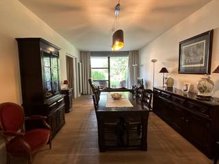 Te midden van het groen, gelegen in het landelijke Berlare, bieden wij U in een residentie van 53 ruime en erkende assistentiewoningen, deze...