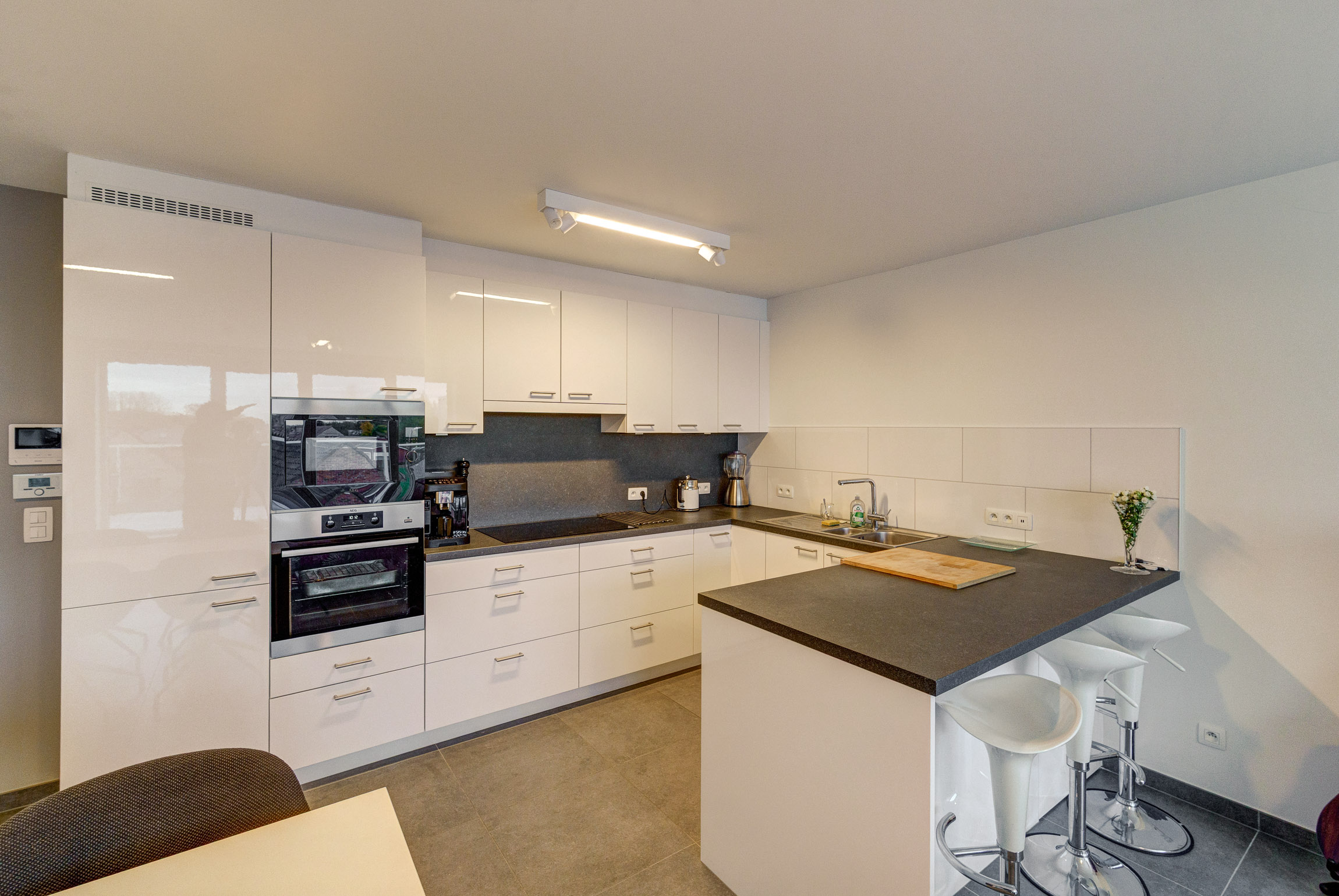 Recent appartement met 2 slpks en 2 parkings in Begijnendijk - foto 5