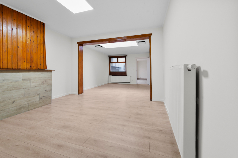 INSTAKLARE GEZINSWONING MET TUIN EN 4 SLAAPKAMERS IN DOODLOPENDE STRAAT VLAK AAN DE FIETSROUTE - foto 5