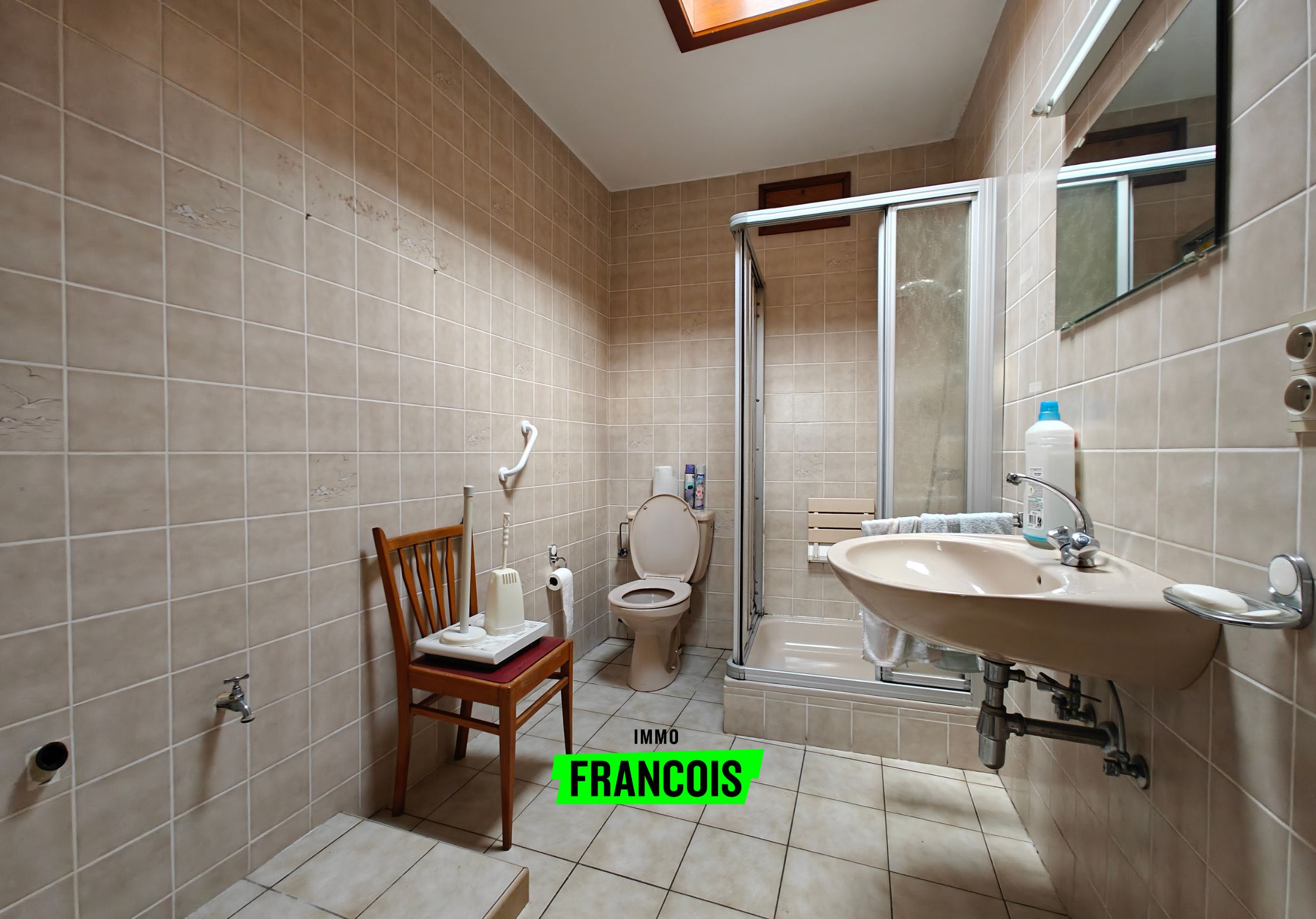 Te renoveren woning met zonnige tuin in Pollinkhove - foto 5