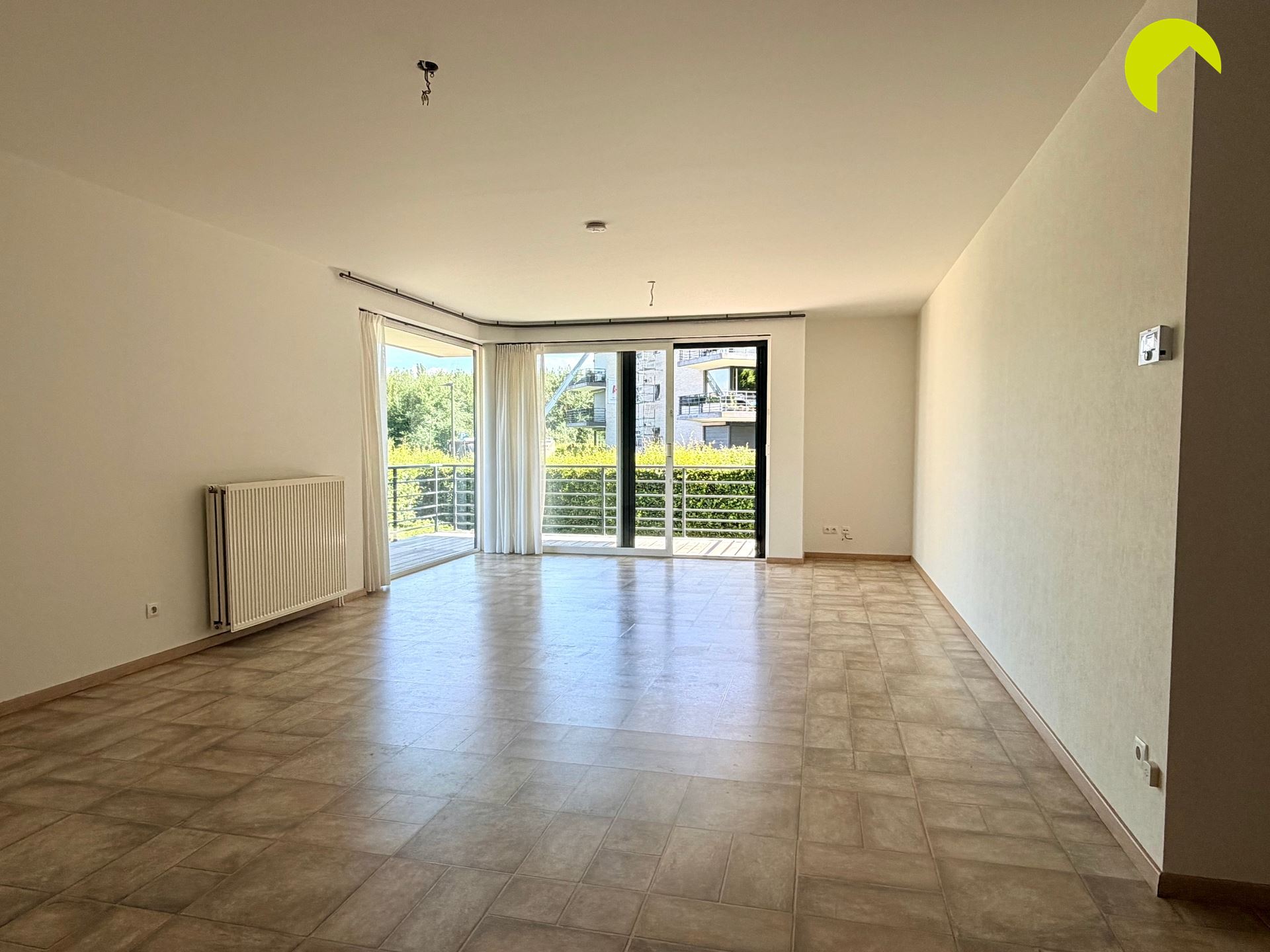 Uiterst ruim en lichtrijk hoekappartement van 115m²! - foto 2