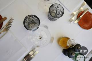 <p><strong>A rare chance to live and work along the Brussels axis.</strong>In the heart of <strong>Ganshoren</strong>, <strong>along the main road to Brussels</strong>, lies a unique opportunity: a <strong>fully equipped restaurant</strong>ready for immediate operation. The <strong>professional kitchen</strong> includes dedicated areas for pastry, hot/cold preparations and a spacious dishwashing zone. A <strong>wine cellar</strong> adds extra character and functionality.</p>
<p>On the first floor you’ll find a <strong>stylish reception area</strong> with restrooms and a meeting room, perfect for private events or business gatherings. The second floor features a <strong>high-end duplex apartment</strong>, finished with premium materials and ideal as a residence.</p>
<p>This property combines <strong>business and living</strong> in a strategic location, with <strong>excellent visibility and accessibility thanks to the Brussels axis</strong>. A rare opportunity for those wishing to start right away and enjoy the comfort of living and working under one roof.</p>
<p>📞 More info via <strong>IMMO STORE – 02/203.03.03</strong></p>