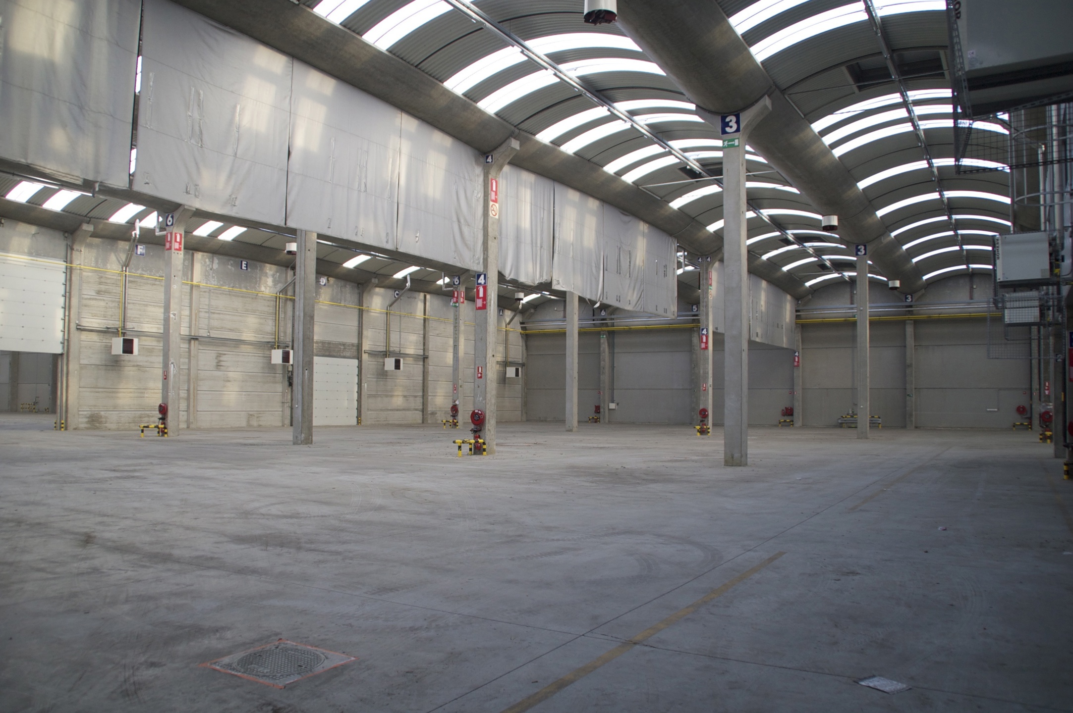 Magazijn 20.000m² te huur - foto 2