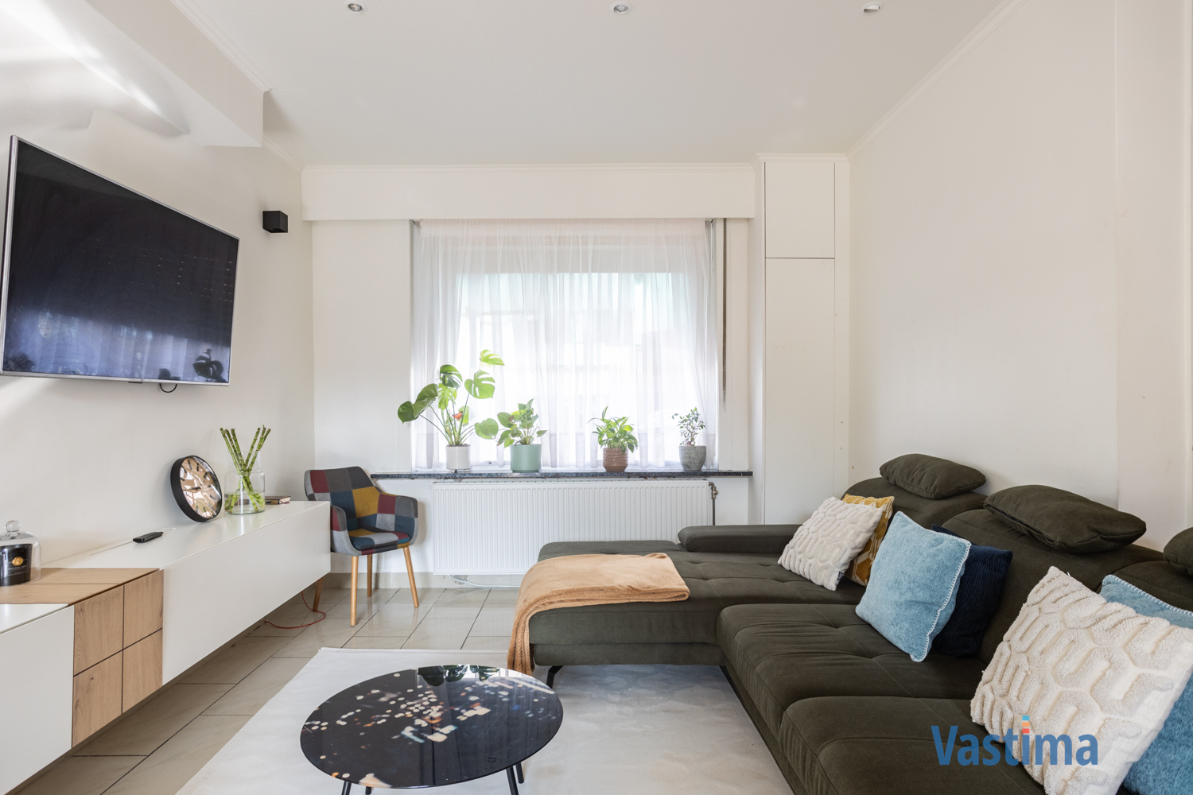 Ruime woning met 4 slaapkamers en buitenruimte centrum Aalst - foto 2