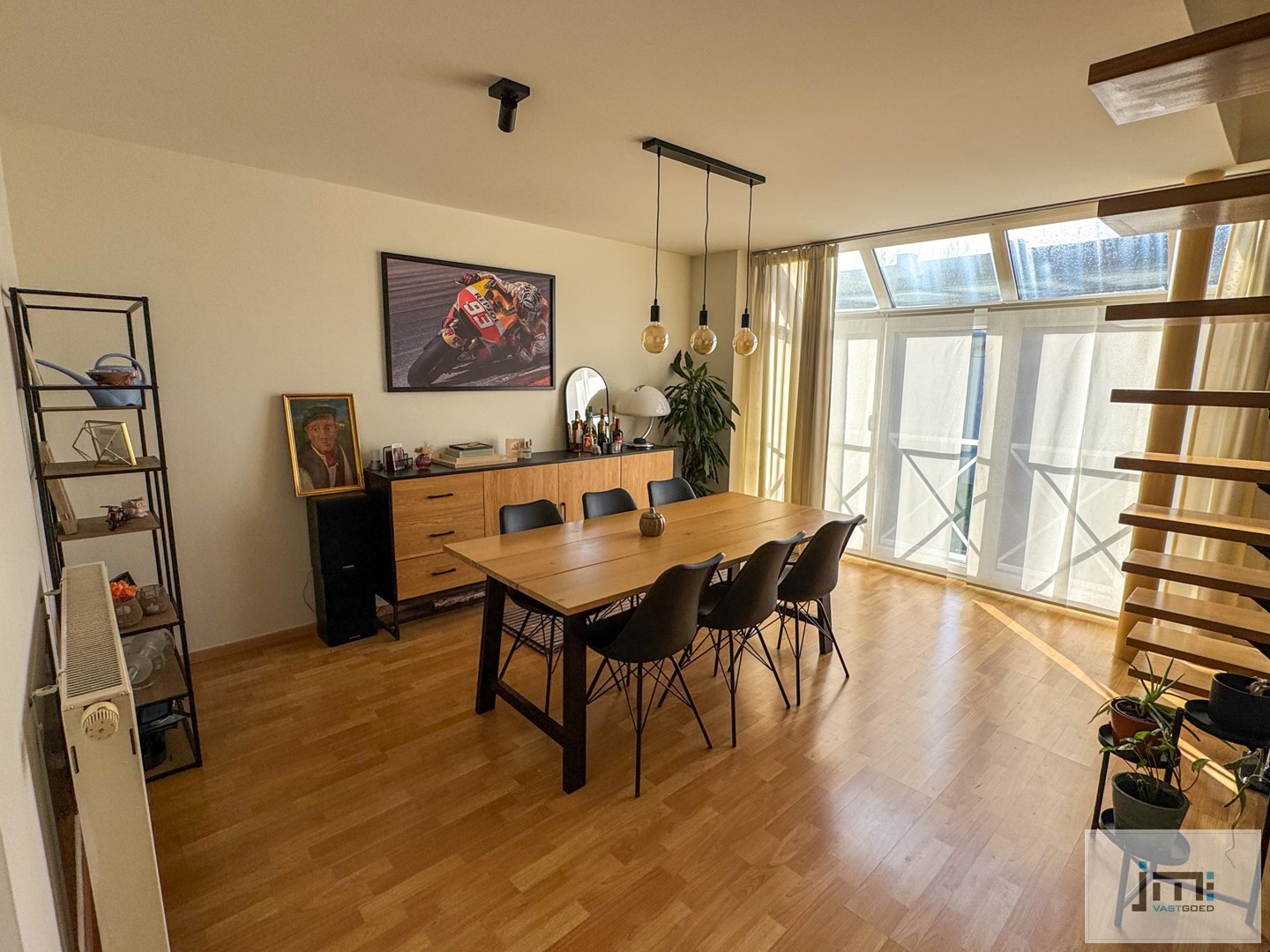 Ruim appartement met kelderberging en autostaanplaats - photo 3