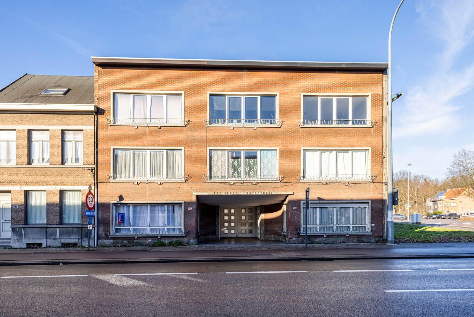 Gelijkvloers appartement met koer! - foto 3