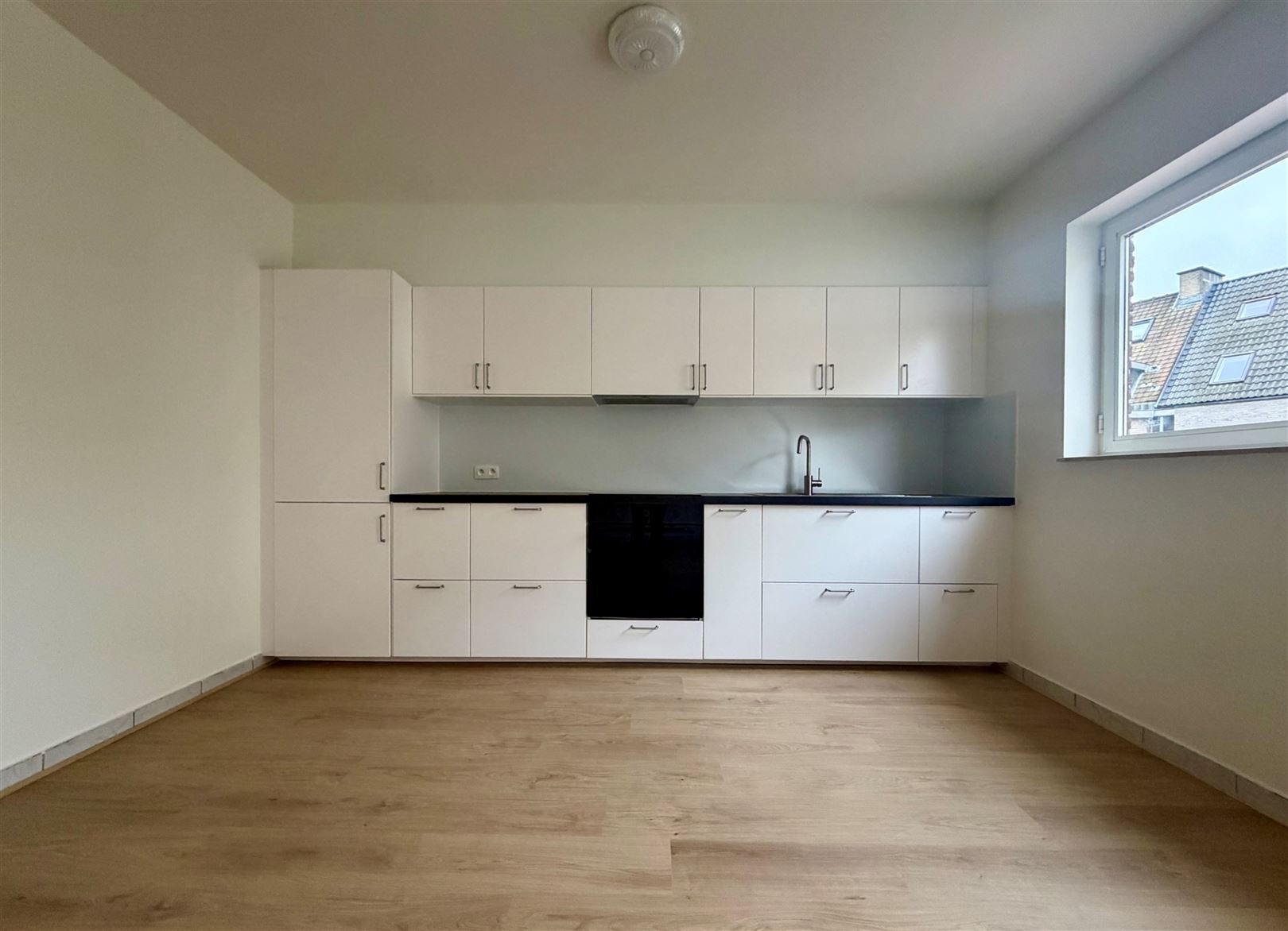 Gerenoveerd 2 slaapkamer appartement - foto 4