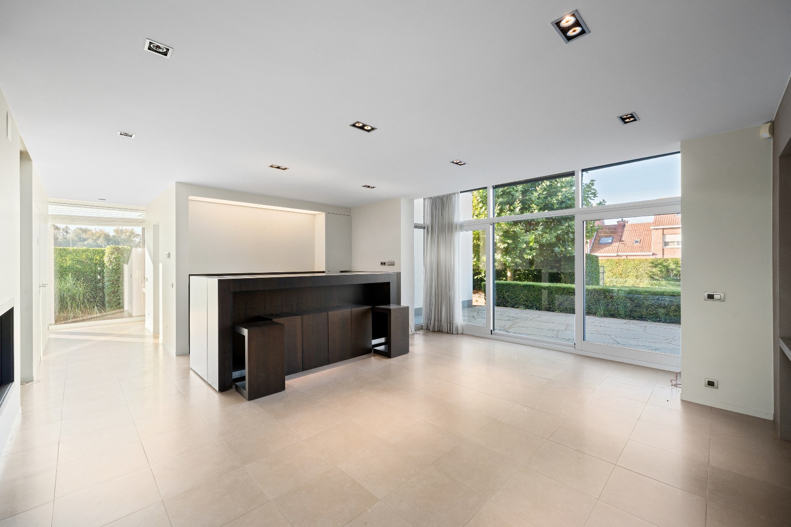 Ruime woning met tuin en parking - foto 4