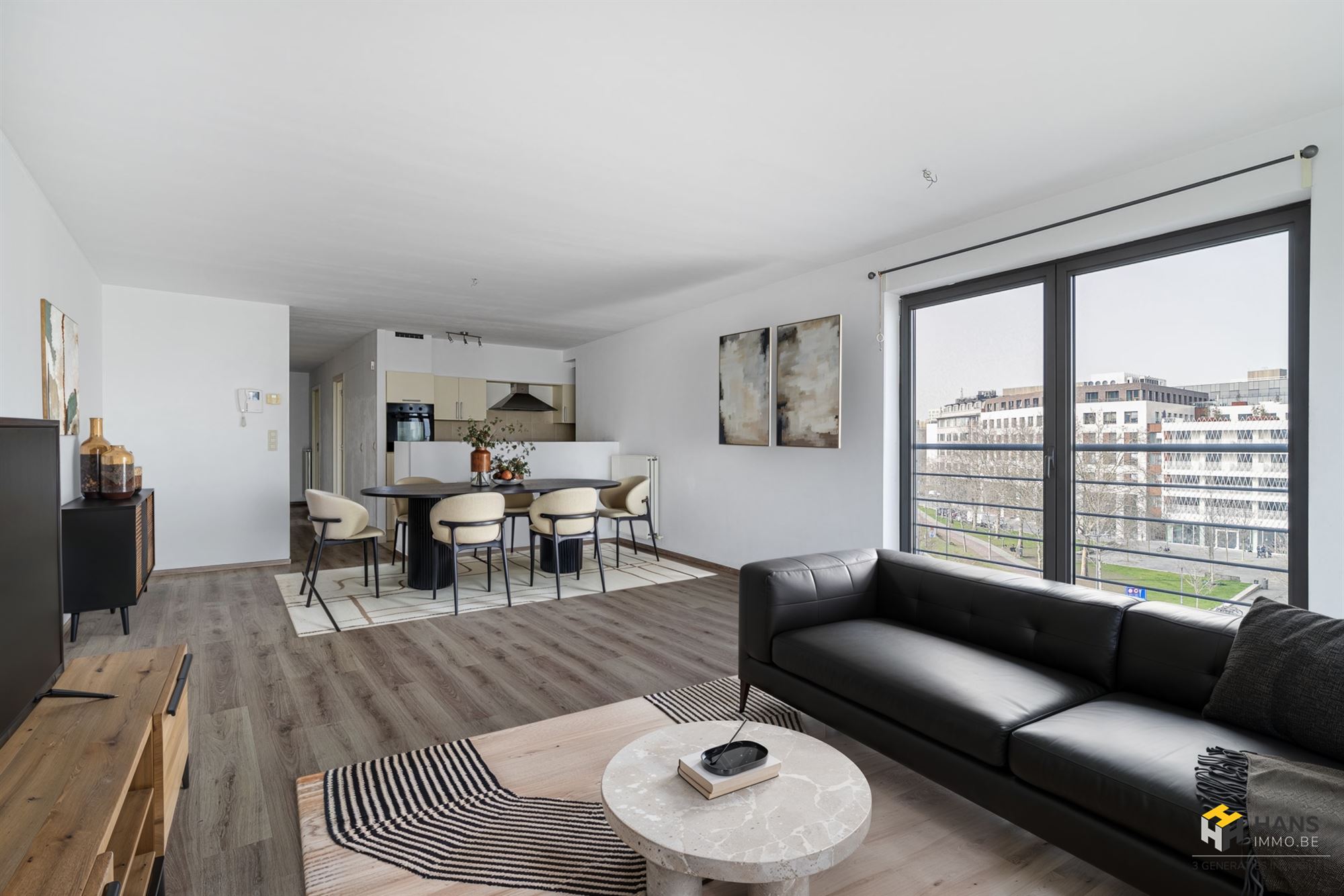 Instapklaar hoekappartement ( 100 m²) met 2 slaapkamers, 2 badkamers en terras (5 m²) in Antwerpen (2000). - foto 3