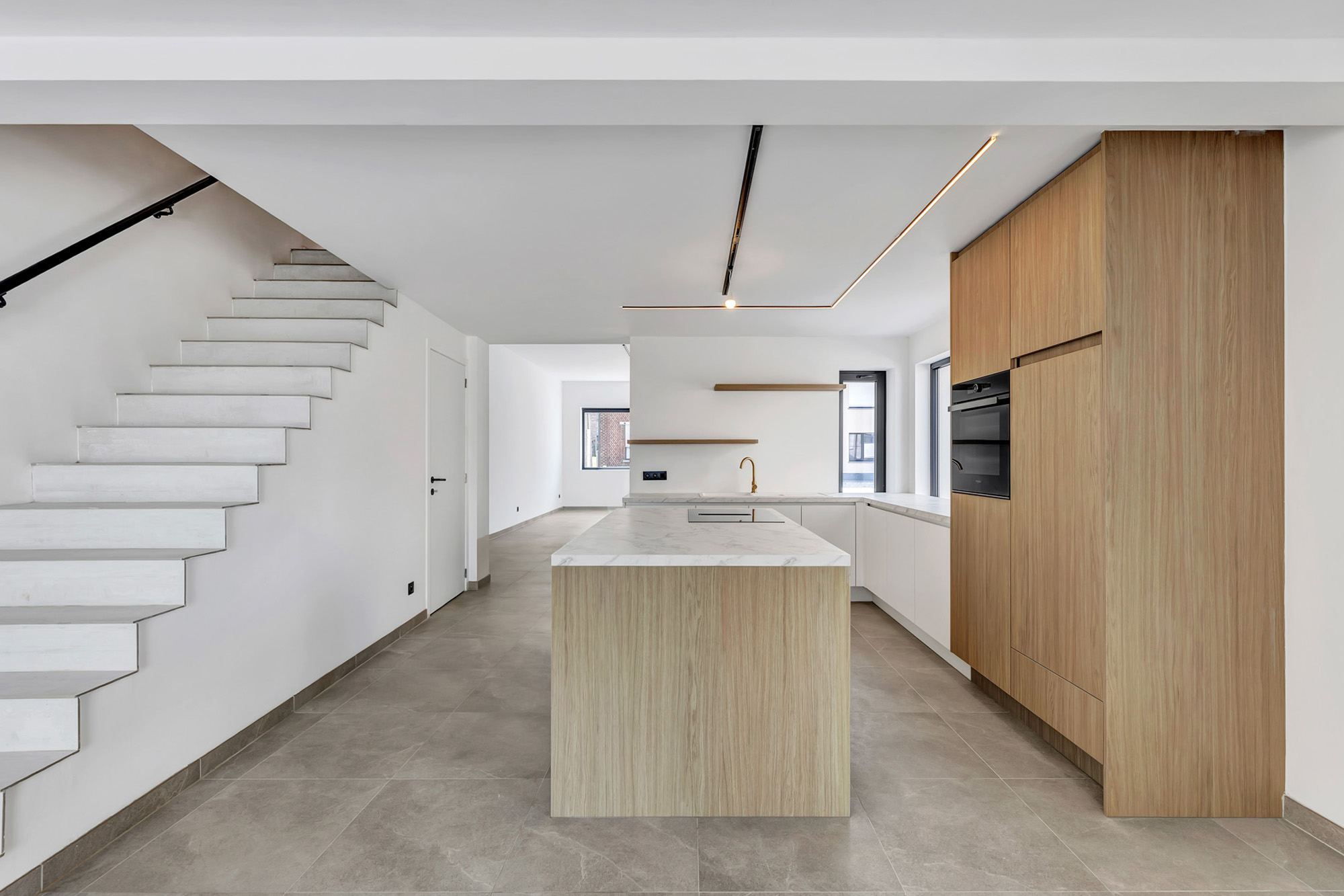 Volledig gerenoveerde woning met 3 slpks en tuin - foto 4