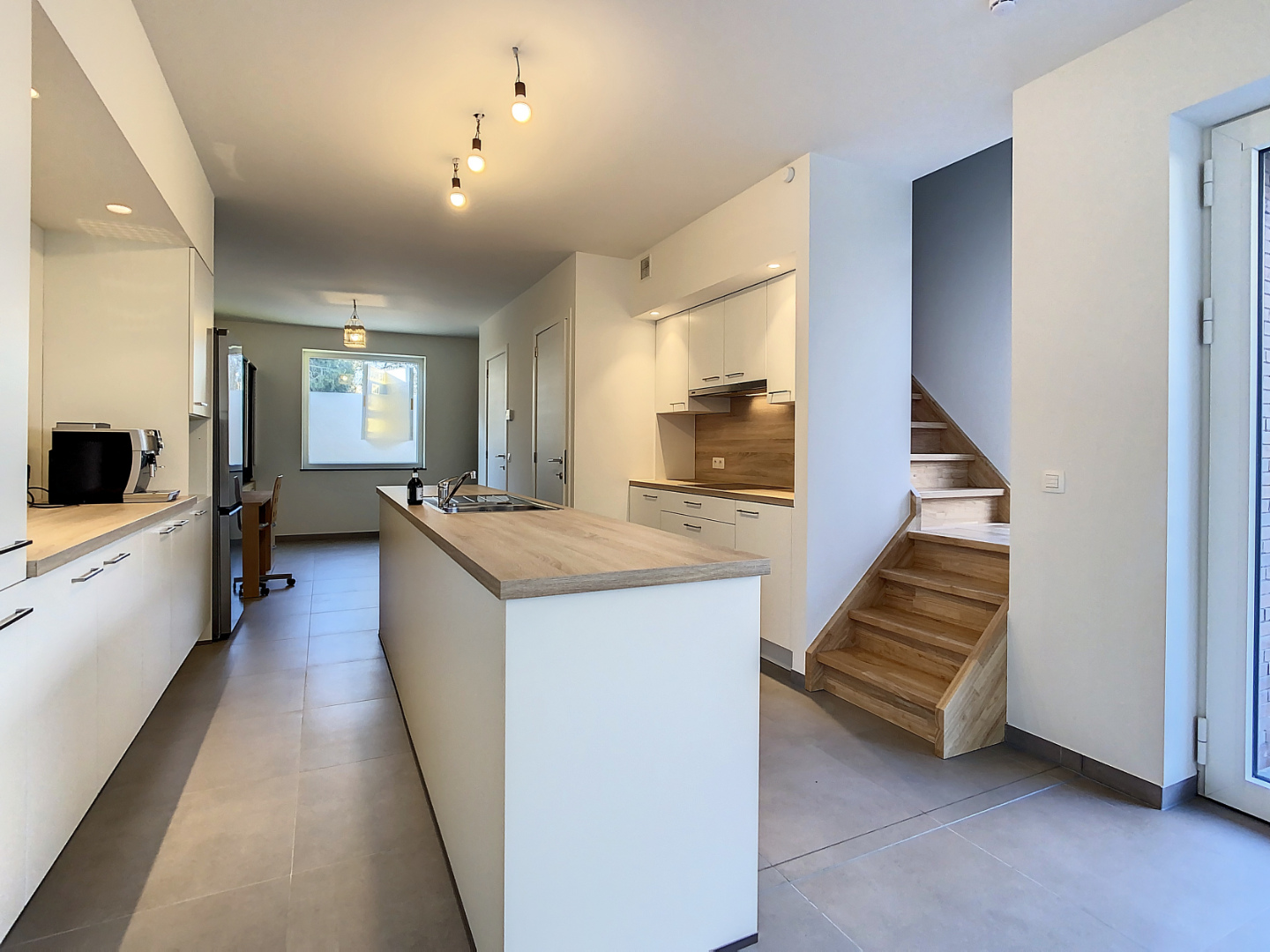 Te huur, BEN-woning op gunstige locatie te Oudenaarde - photo 2