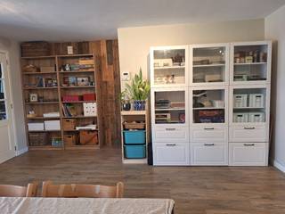 Instapklare gezinswoning met tuin op toplocatie in Kapellen!U betreedt deze gezellige en goed onderhouden woning via een aparte inkomhal, die toegang...