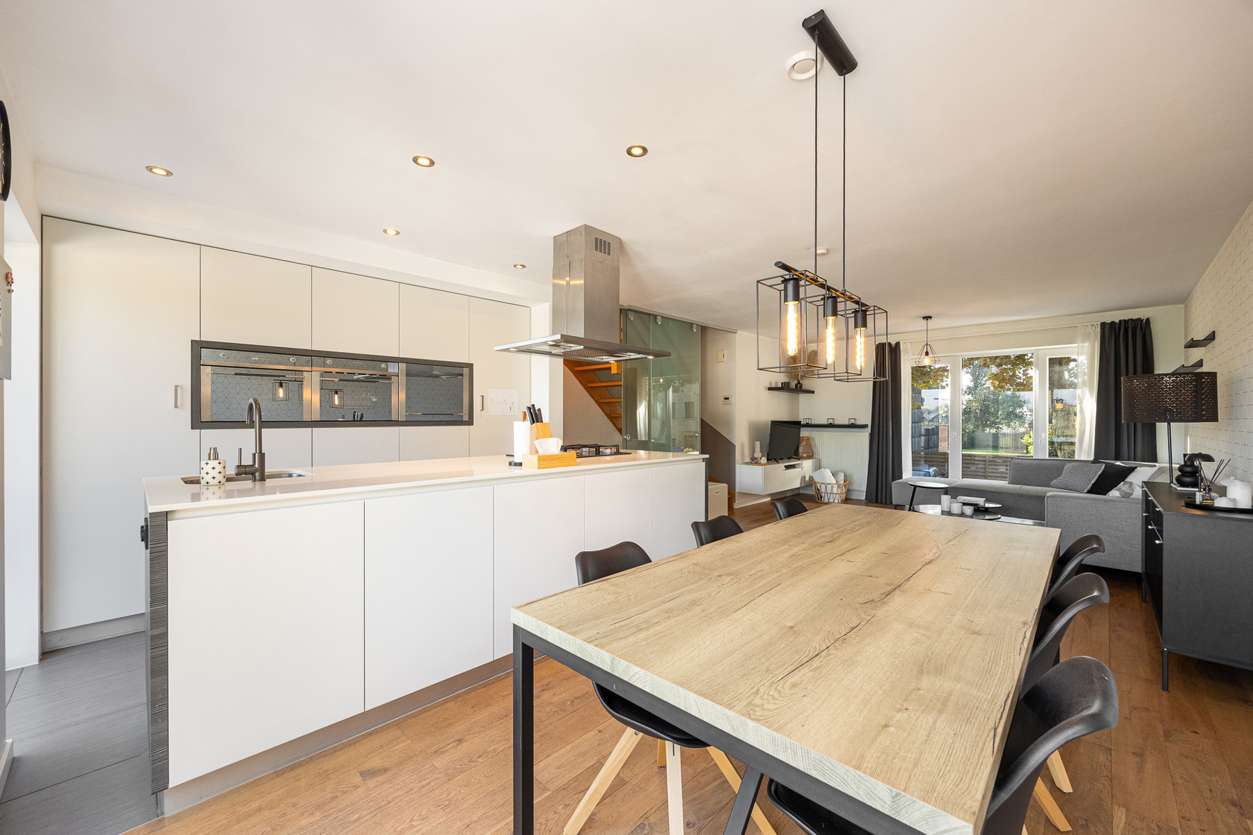 Ruime woning met garage en open uitzicht - foto 3