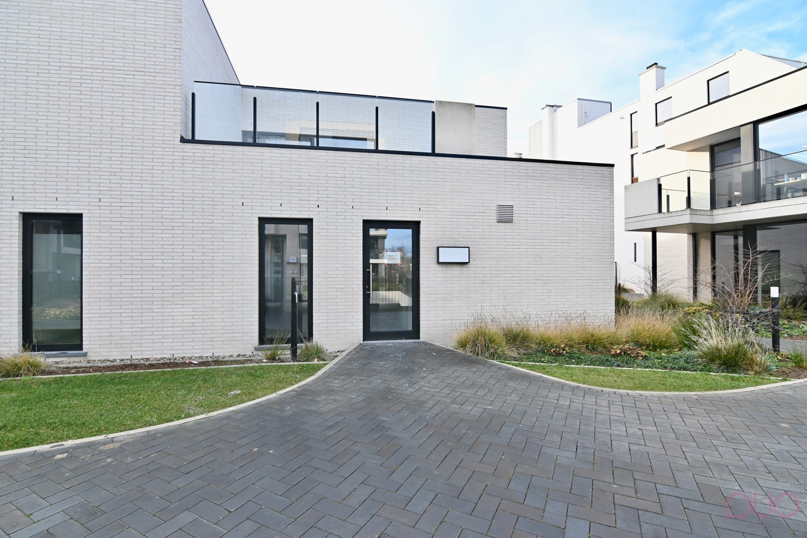 Modern kantoorruimte te koop: Energiezuinige nieuwbouw kantoorruimte in De Stadspoort – Sint-Truiden. - foto 2