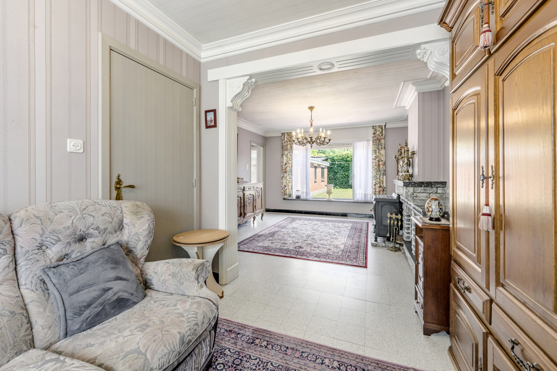  Rustig gelegen, deels te renoveren woning met 4 slpk, tuin. - foto 4