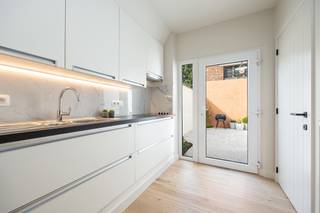 Gezellige stadswoning (beschikbaar vanaf 1 maart) met twee slaapkamers en knusse buitenruimte op een zeer centrale locatie in Turnhout nabij...