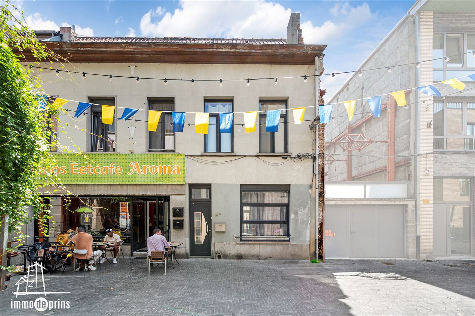 Opbrengsteigendom winkel met woonst +aanpalende woning - foto 1