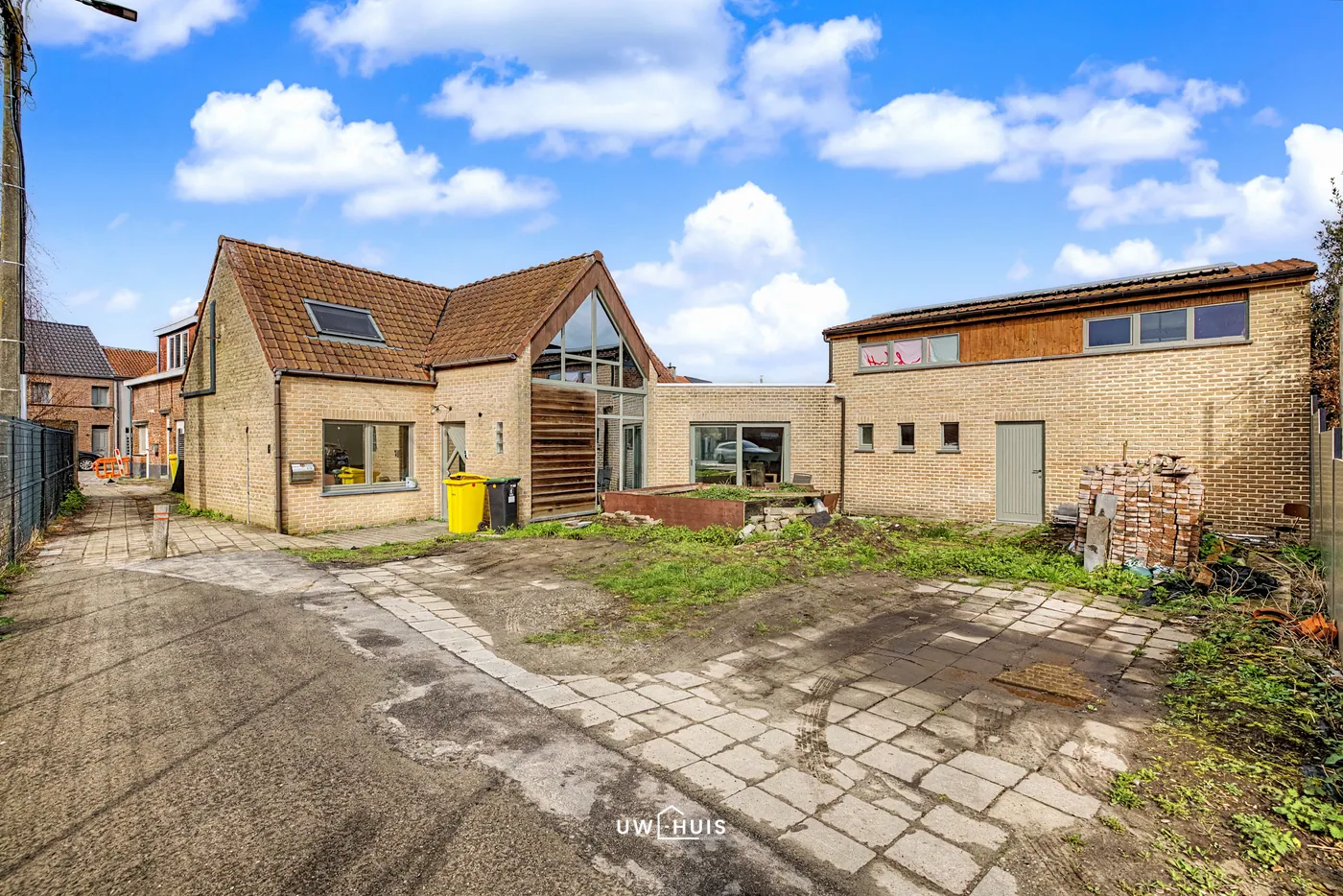 Charmante open bebouwing met 3 slaapkamers! - foto 1