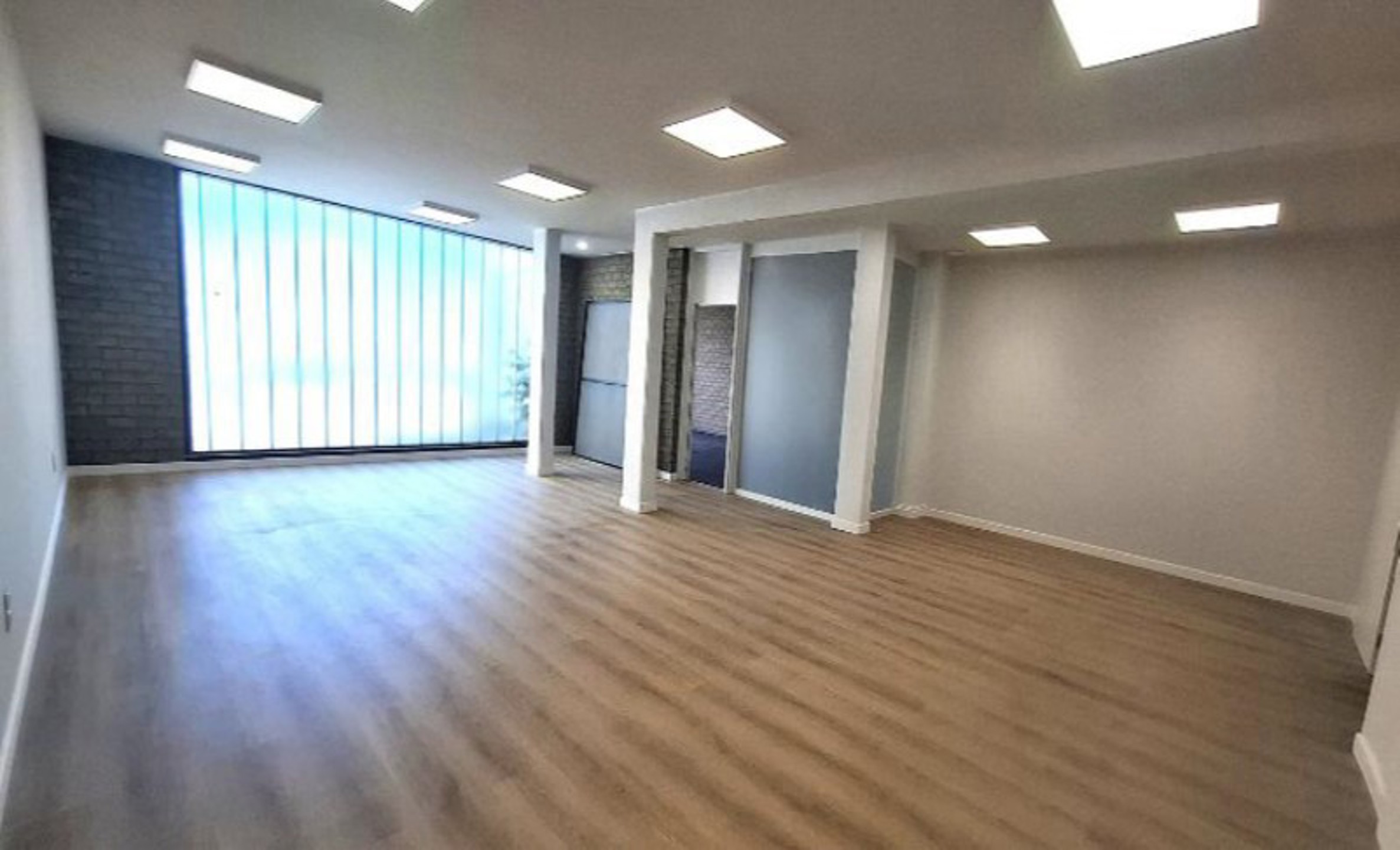 Commercial à louer à Lier - photo 2