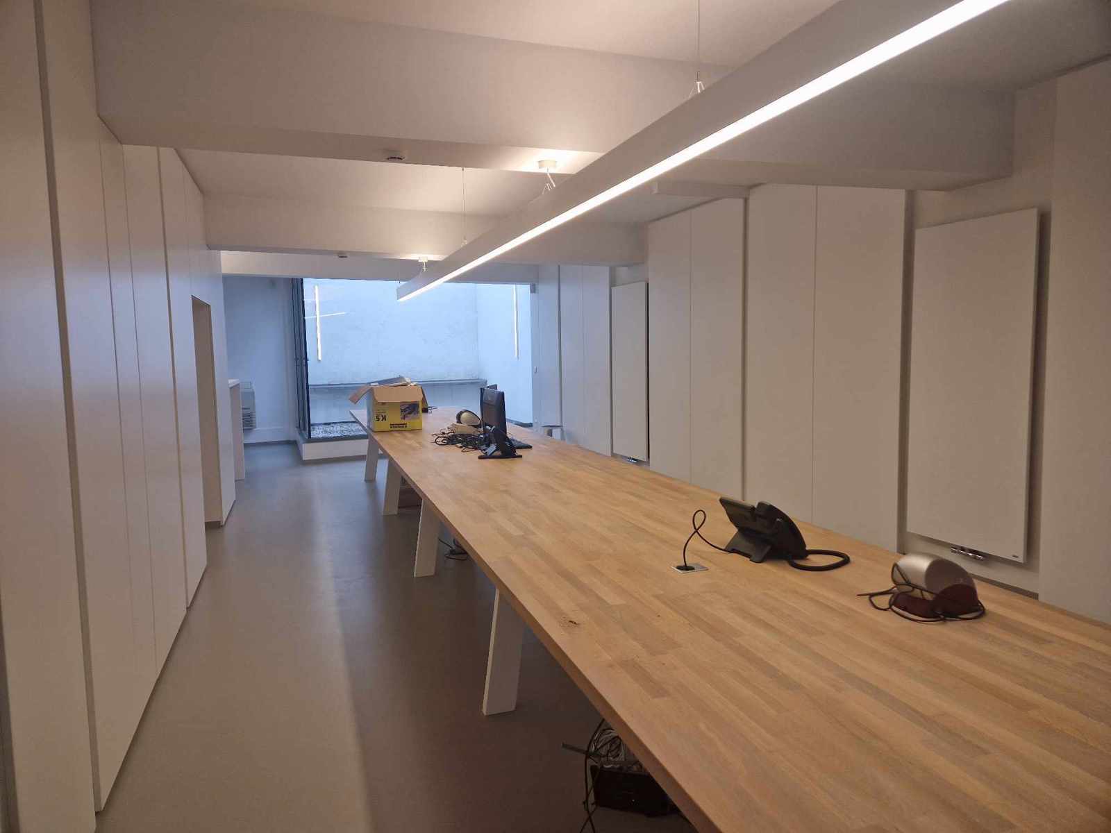 Commercial à louer à Lede - photo 4