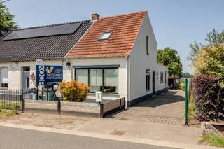 In een aangename en landelijke buurt van Sint-Jozef Rijkevorsel vind je deze gezellige gezinswoning op een perceel van circa 340 m². Dankzij...