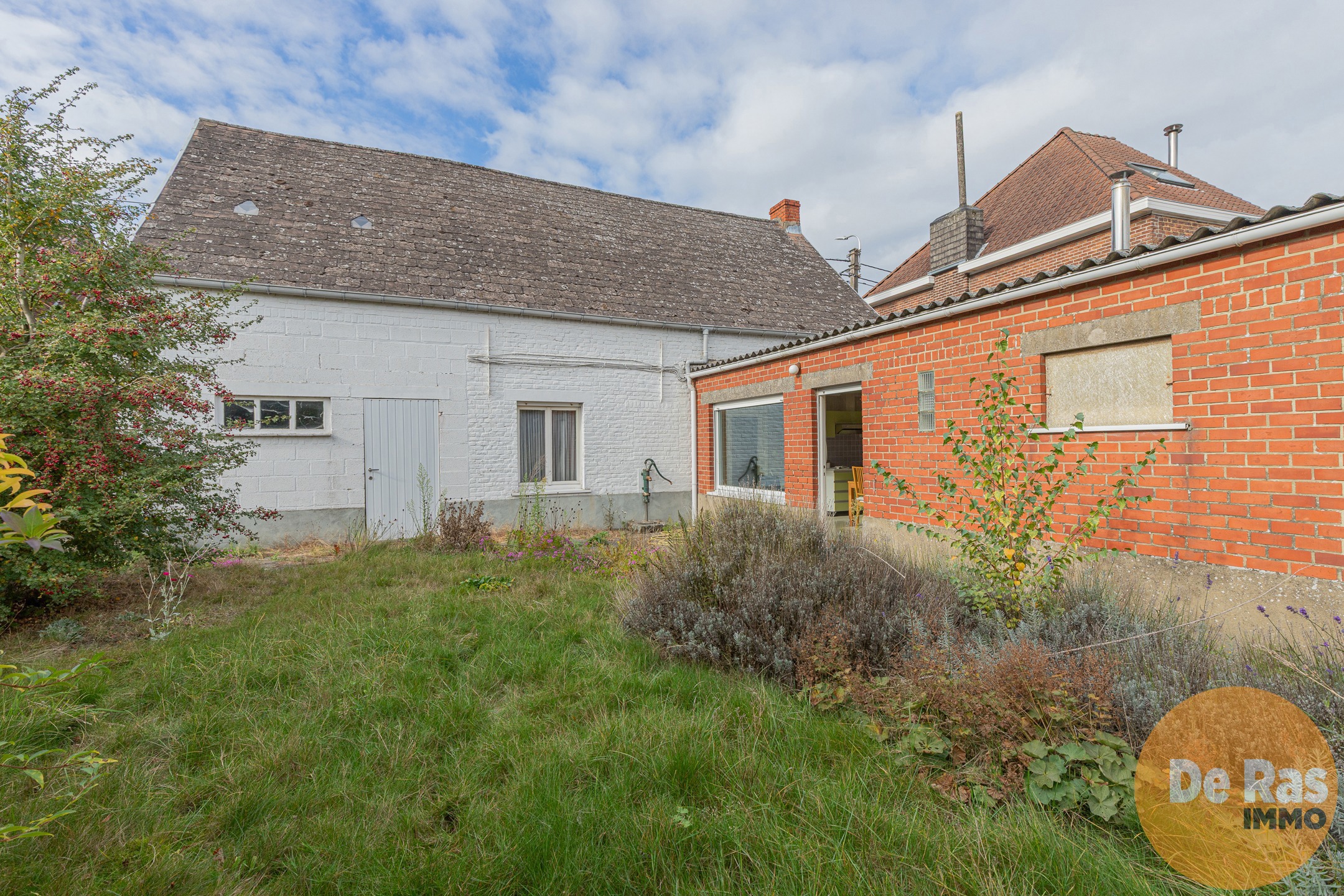 SINT-LIEVENS-HOUTEM – Vrijstaande woning met potentieel - foto 2