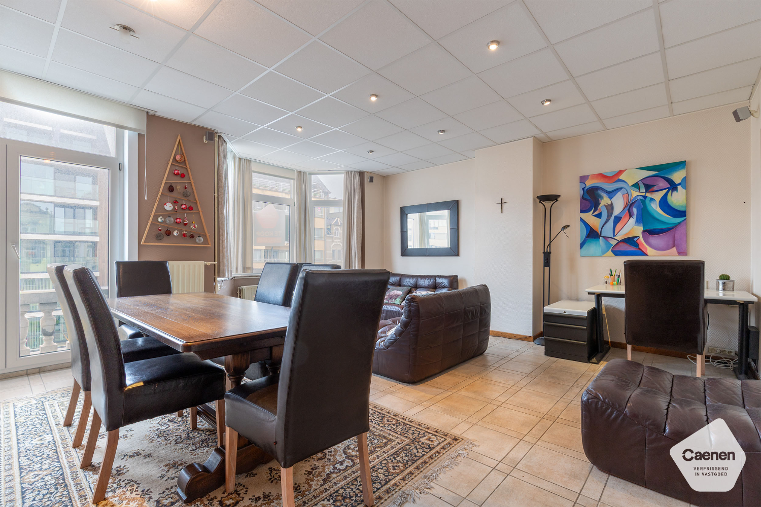 Ruim en lichtrijk appartement met 3 slaapkamers op topligging vlakbij station, strand en centrum - foto 4