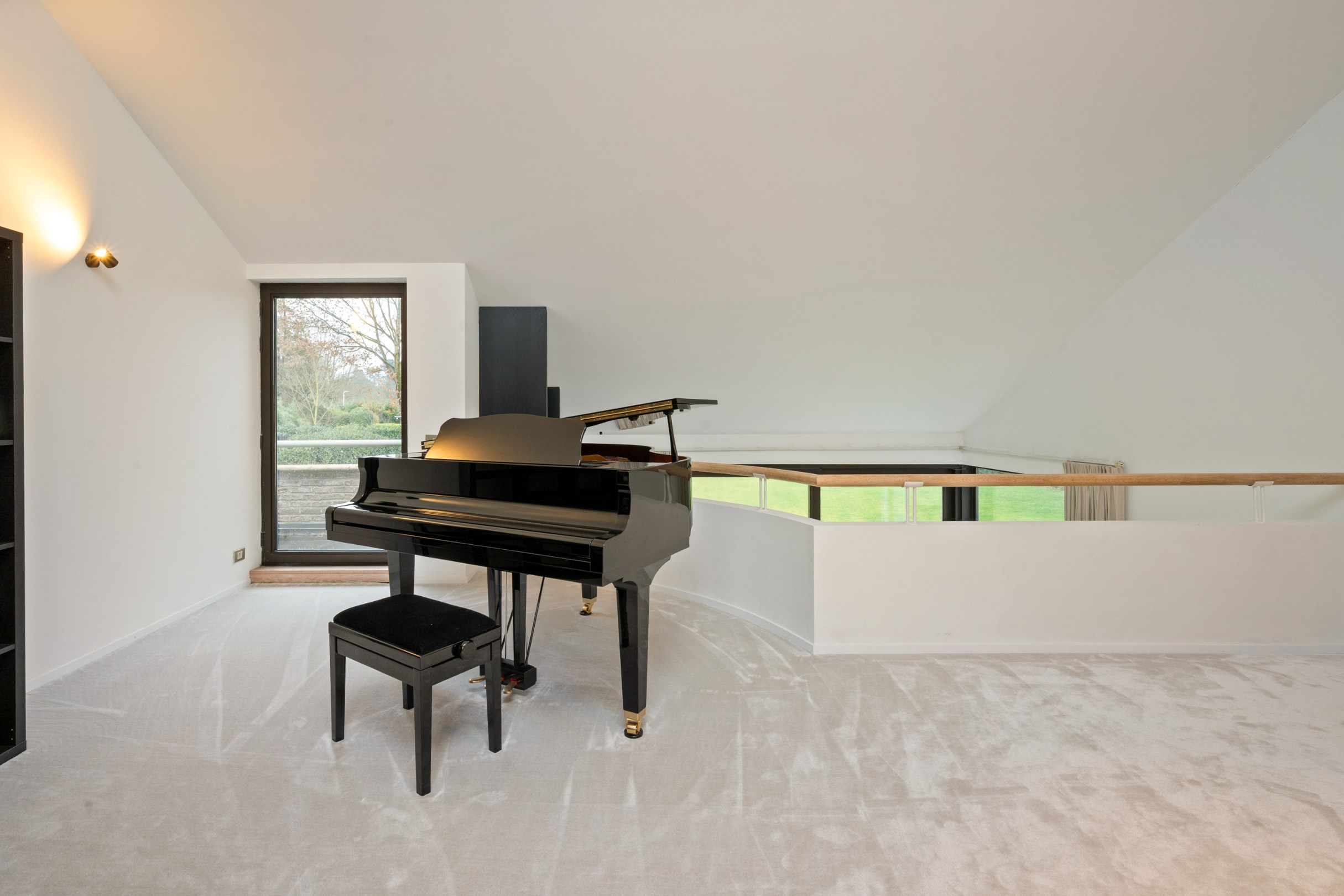 Exclusieve gerenoveerde villa met zwembad en topafwerking - foto 3