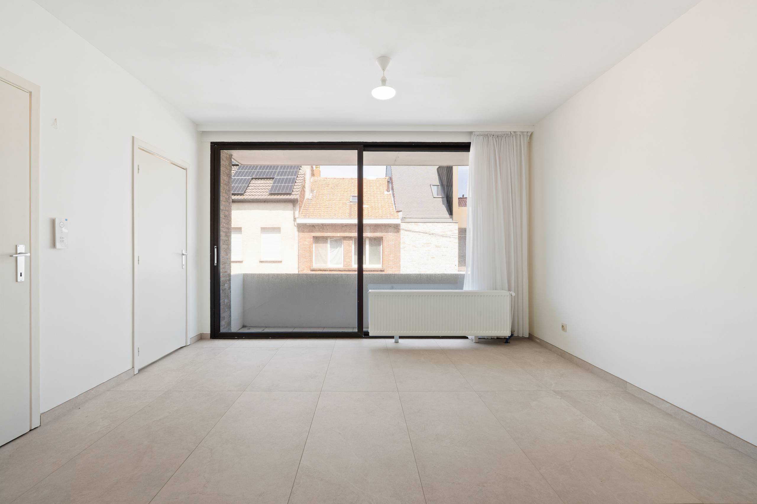 Vernieuwd 3-slaapkamerappartement in Oostende - foto 3