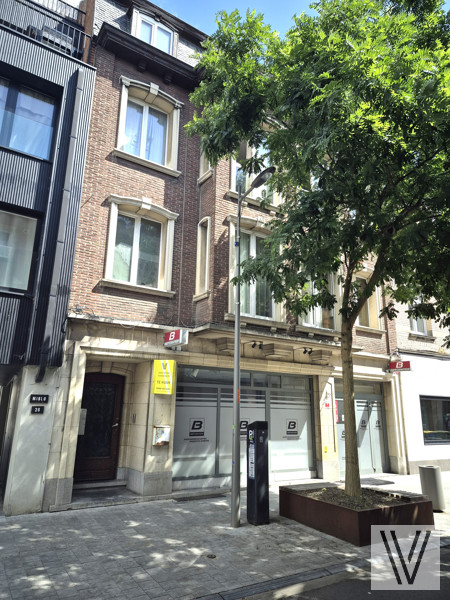 Ruime handelsruimte/kantoorruimte/polyvalente ruimte of winkelruimte - foto 2