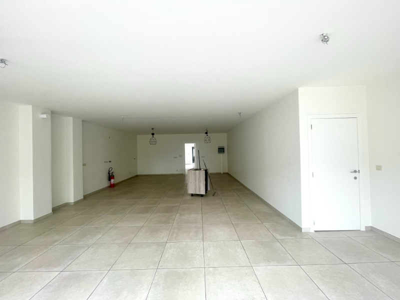 Veelzijdig pand met woon- en handelsfunctie - photo 2