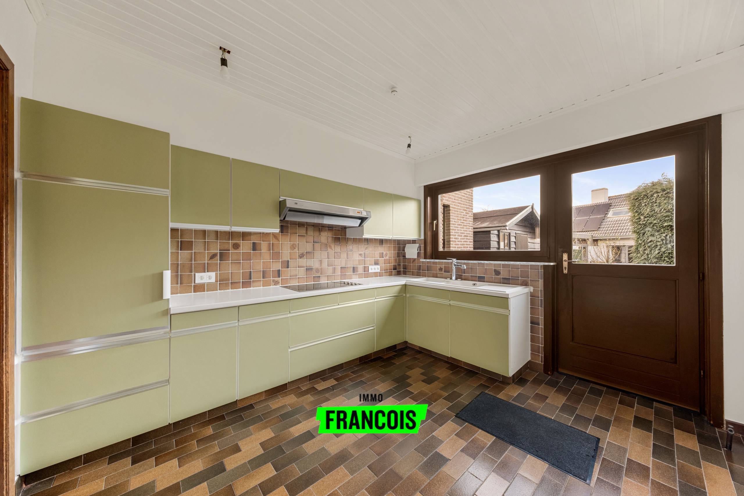Bungalow met garage op rustige locatie te Assebroek - foto 5