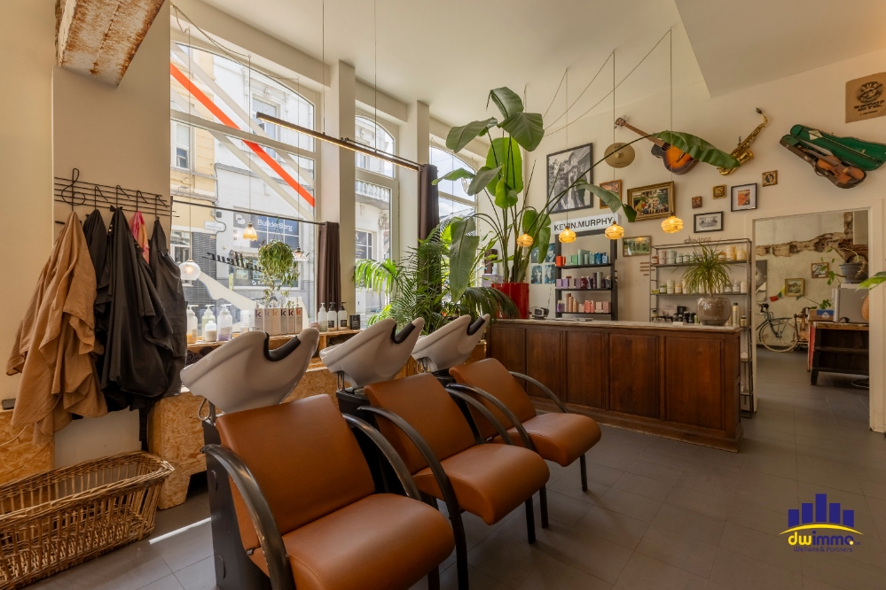 Commerciële kapperszaak met topligging ter overname in Gent - photo 5