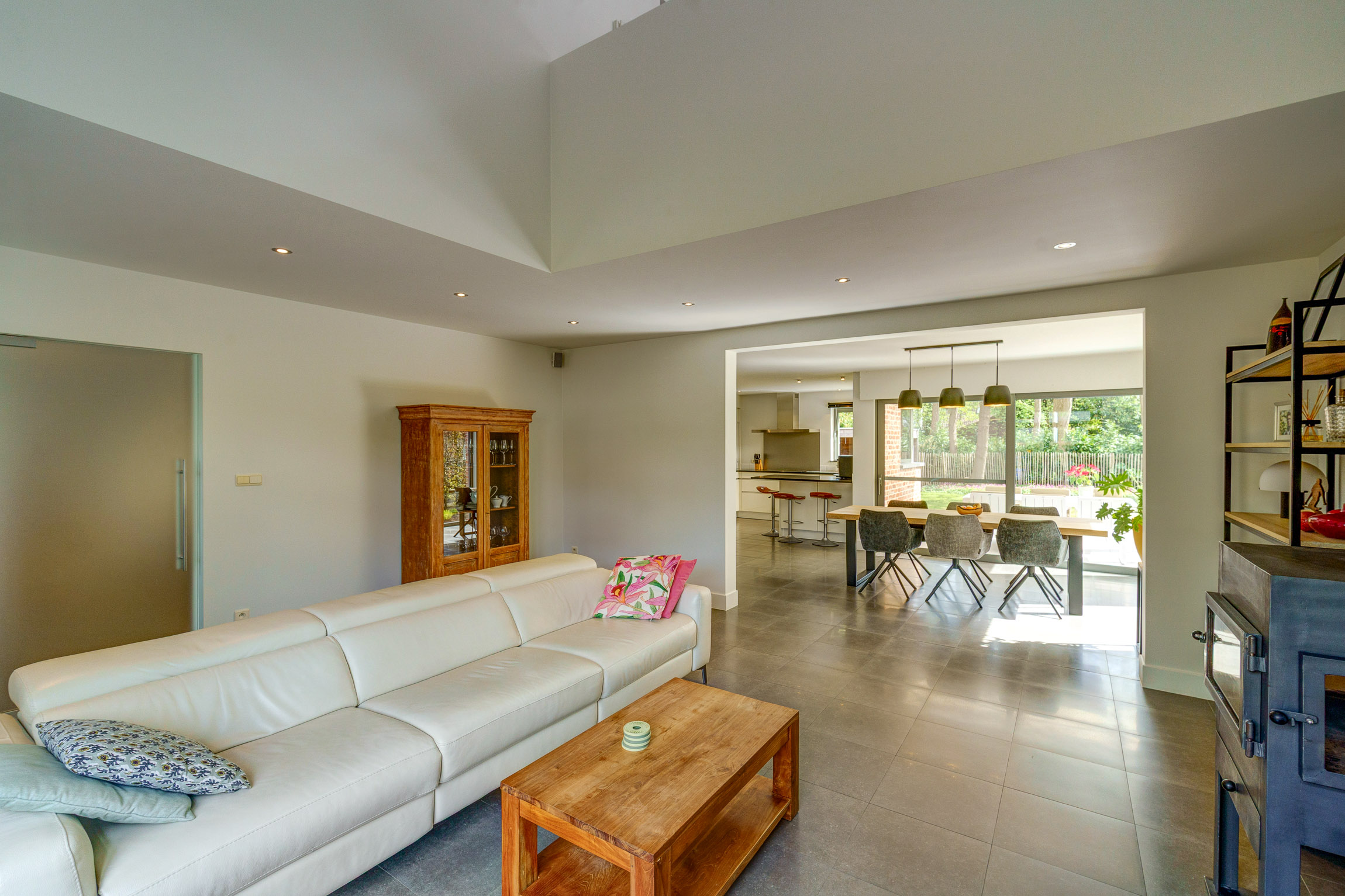 Instapklare, lichtrijke woning met tuin - foto 3