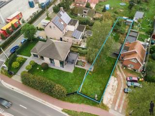 Bouwperceel van ca. 412m² voor halfopen ééngezinswoning met zuidgerichte tuin.Het perceel biedt verschillende mogelijkheden om te bouwen, zowel aan...