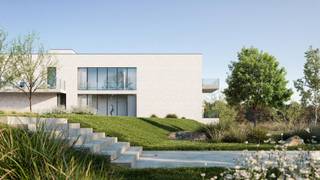 <span><span><strong>Reeds 30% verkocht! </strong><br />Een modern woonconcept in centrum Lubbeek:</span><br /><br />Residentie Martinus reflecteert perfect de essentie van een hedendaagse woonbeleving. Een plaats waar jong en oud samenleven in een hedendaags vitaal kader, </span><span>pal in het</span><strong><span> </span>centrum van Lubbeek</strong><span> en toch in het groen.</span><br /><br /><span>De 29 appartementen beschikken telkens over 1 of 2 slaapkamers en een ruim terras. </span><span>We combineren de beste isolatie met een </span><span>geothermische warmtepomp</span><span>, </span><span>zonnepanelen, vloerverwarming</span><span> en vloerkoeling. Dit alles resulteert in een </span><strong>E-peil < E20</strong><span>. <br /><br /></span><span>Met dienstverlener “Paloma Vlaanderen” biedt Martinus een <strong>goedkoop zorgtarief</strong> aan. Met een basistarief van €3,5 per dag geniet u van de zelfstandigheid van een appartement, maar met de 24u/24u aanwezigheid van een concïerge. De voordelen van een assistentiewoning binnen Martinus zijn eindeloos: Boodschappen aan huis, een bar in het gebouw voor een gezellige tas koffie of een wijntje, </span><span>groepsvoordelen rond energie, multimedia, verzekeringen of het aankopen van een elektrische fiets</span><span>.</span><br /><br /><span>De aankoop van een assistentiewoning is bovendien </span><strong>fiscaal voordelig</strong><span>! Zo betaalt u slechts 12% btw i.p.v. de gebruikelijke 21% bij aankoop van een nieuwbouw. Daarnaast heeft u natuurlijk de gebruikelijke voordelen van een energiezuinig appartement: een lage energiefactuur en 50% korting op uw onroerende voorheffing levenslang. </span><br /><br /><span><strong>Niet hulpbehoevend?</strong><span> Binnen residentie Martinus bent u meer dan welkom! De continue aanwezigheid van een conciërge biedt vele voordelen. Geniet u tijdens de wintermaanden bijvoorbeeld liever van de zon in Spanje? De conciërge kan eenvoudig een oogje in het zeil houden. Gezien de flexibiliteit van het zorgpakket kunt u er evenzeer voor zorgen dat uw appartement gepoets wordt tijdens uw afwezigheid. </span><br /><br /><span>In Lubbeek kun je genieten van de gezelligste terrasjes, leuke winkels en zoveel meer… Wonen in residentie Martinus is wonen op wandelafstand van de supermarkt, de bakker, banken, apotheken, het postkantoor, eet- en drankgelegenheden … Je appartement is </span><strong>vlot bereikbaar</strong><span> met de fiets, de auto en de bus. Op 12 minuten sta je met de bus in Leuven. </span><br /><br /><span>Ook als wandelaar of fietser haal je in Lubbeek je hartje op. </span><span>Meer dan 20 fiets- en wandelroutes</span><span> brengen je langs de prachtige vergezichten en uitgestrekte wijngaarden van Lubbeek en het Hageland.</span><br /><br /><span>Contacteer ons vandaag nog voor een persoonlijk vrijblijvend gesprek via </span><strong>0491 90 99 90</strong><span> of </span>nieuwbouw@living-stone.be<span> !</span></span>