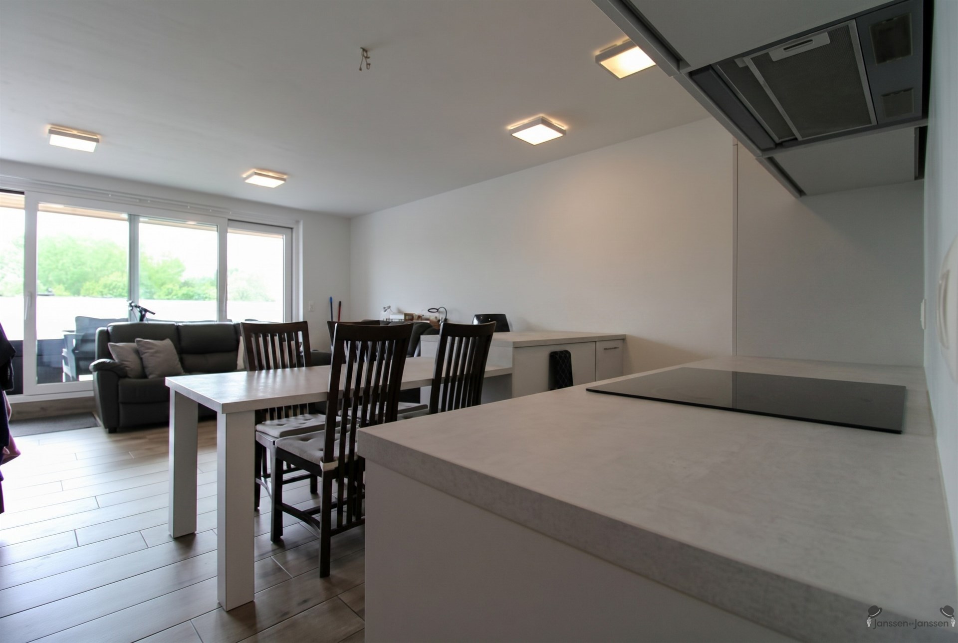 appartement op 2e verdieping met terras en autostaanplaats - foto 5
