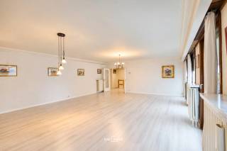 Op zoek naar ruimte, comfort en energiezuinig wonen? Dit prachtige appartement van maar liefst 155 m² bevindt zich in het hartje van Ruisbroek (Puurs-Sint-Amands).<br />De woning beschikt over 2 volwaardige slaapkamers, een ruime uitgeruste keuken en een moderne badkamer. Dankzij het EPC-label B geniet u bovendien van een goede energieprestatie.<br />De absolute blikvanger is het ruime terras van maar liefst 40 m², ideaal om heerlijk te ontspannen, te genieten van de buitenlucht of gezellig te tafelen.<br />Troeven:<br />• 155 m² woonoppervlakte<br />• 2 volwaardige slaapkamers<br />• Terras van 40 m²<br />• EPC-label B<br />• Uitgeruste keuken & badkamer<br />• Centrale ligging in hartje Ruisbroek<br />Een uitzonderlijk ruim appartement met een fantastische buitenruimte op een centrale ligging. Zeker een bezoek waard!