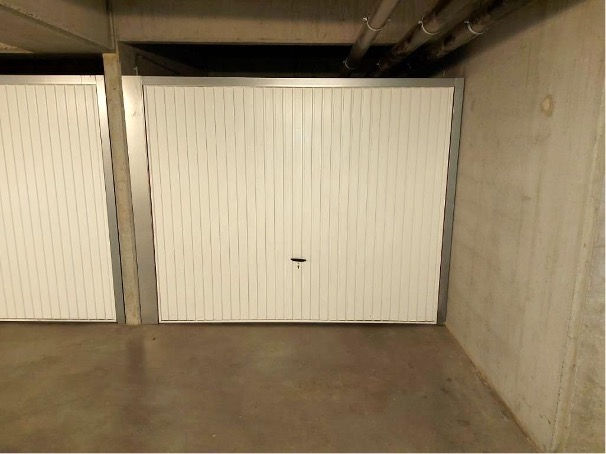 Gesloten garagebox langs de Brugsevaart te Nieuwpoort - foto 2