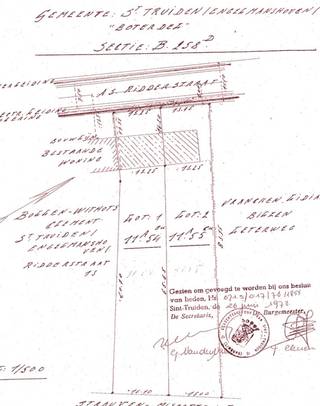 PERCEEL GROND MET EEN OPPERVLAKTE VAN MAAR LIEFST 11A 54CA, EEN PERCEELBREEDTE VAN 13 METER EN OMDAT HET EEN GESLOTEN BEBOUWING IS DUS OOK...