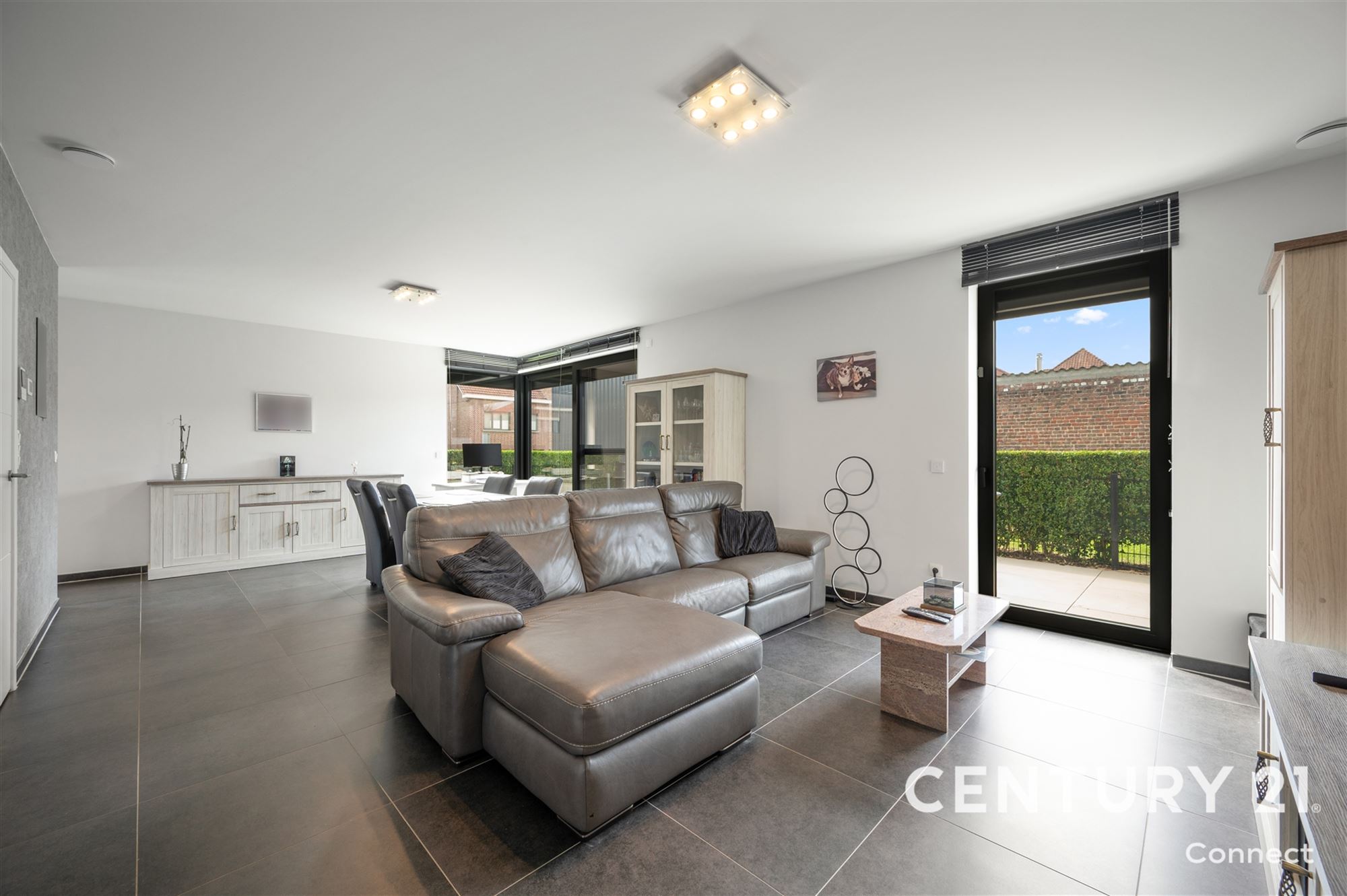 Apartment - photo 4