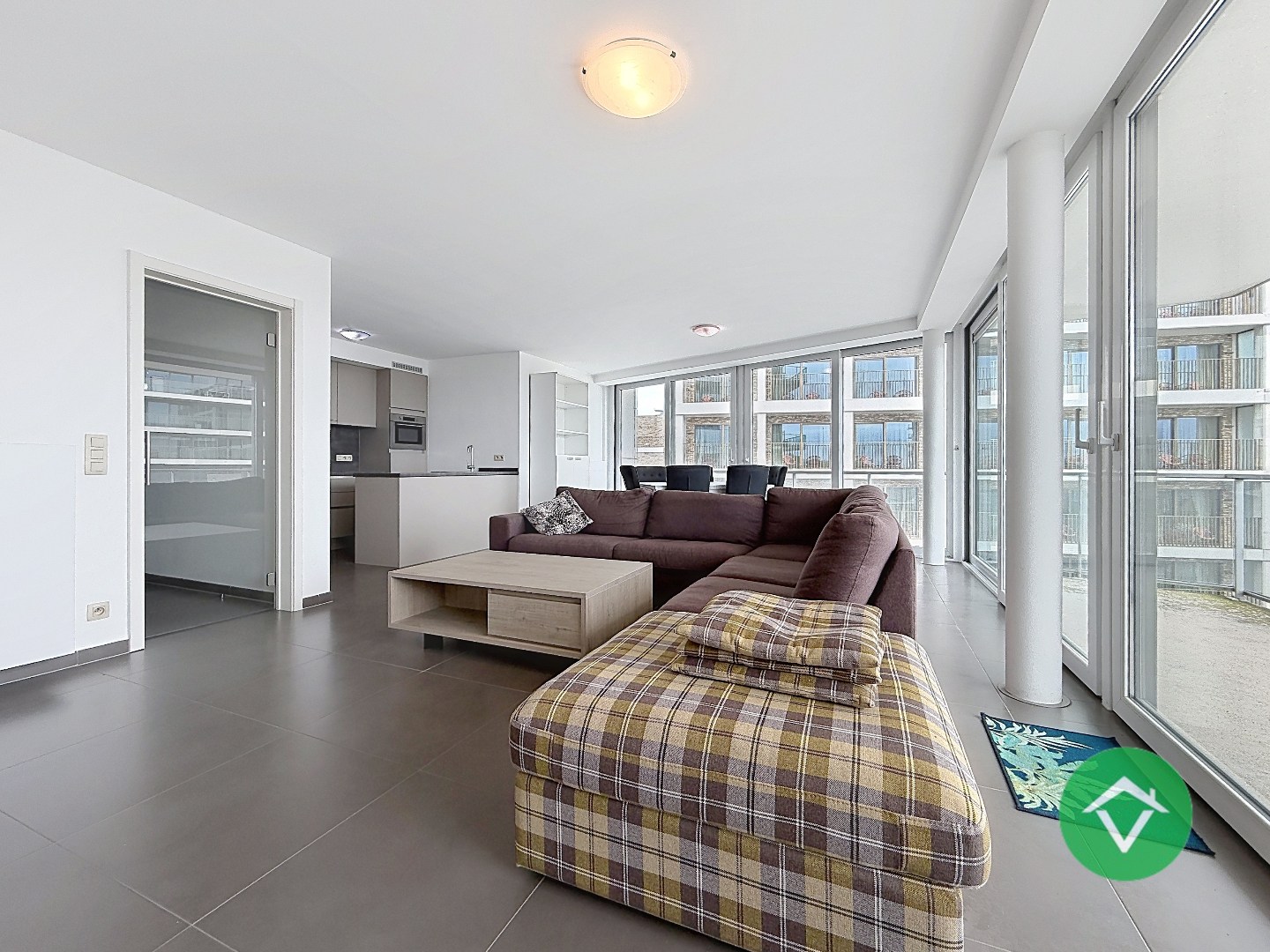 Gemeubeld appartement met 2 slaapkamers en ruim terras te Oostende - foto 5