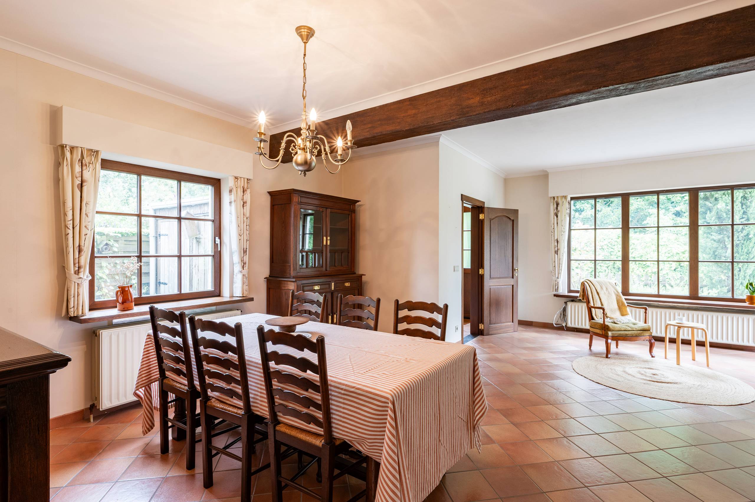 Romantisch huis vol karakter, klaar voor een nieuw hoofdstuk - foto 4