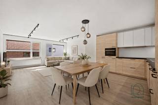 <p><span>Instapklaar appartement met 2 slaapkamers op toplocatie in Wijgmaal</span></p><p><span>Op zoek naar een </span><span>instapklaar appartement zonder zorgen</span><span>, met lage kosten en een interessante ligging? Dan is dit volledig gerenoveerde appartement op de eerste verdieping van een kleinschalig gebouw absoluut het ontdekken waard.</span></p><p><span>Het appartement beschikt over een </span><span>frisse, moderne uitstraling</span><span> en werd recent volledig gerenoveerd. Je vindt er onder andere </span><span>twee slaapkamers</span><span> en een </span><span>vernieuwde badkamer met inloopdouche</span><span>. Dankzij het </span><span>goede EPC</span><span>, de </span><span>conforme elektrische keuring</span><span> en het feit dat er </span><span>geen asbest aanwezig is</span><span>, hoef je je de komende jaren weinig zorgen te maken.</span></p><p><span>Een grote troef is het </span><span>kleinschalige gebouw</span><span>. Hierdoor blijven de gemeenschappelijke kosten bijzonder laag en zijn er </span><span>geen maandelijkse kosten</span><span>. Ideaal voor wie betaalbaar en zorgeloos wil wonen.</span></p><p><span>Ook de ligging is een absolute plus. Het appartement bevindt zich </span><span>vlakbij het station van Wijgmaal</span><span>, waardoor Leuven en andere steden vlot bereikbaar zijn. Het centrum van </span><span>Leuven ligt op fietsafstand</span><span>, terwijl je ook het centrum van Wijgmaal gemakkelijk te voet bereikt. Winkels, voorzieningen en openbaar vervoer zijn dus allemaal binnen handbereik.</span></p><p><span>Dit appartement is dan ook </span><span>ideaal als eerste woning</span><span> voor wie op zoek is naar een comfortabele thuis zonder al te veel zorgen. Maar ook voor investeerders is dit een interessante opportuniteit: dankzij de recente renovatie kan je het appartement </span><span>zonder grote bijkomende investeringen verhuren</span><span>, wat ruimte biedt voor een mooi rendement.</span></p><p><span>Kortom: een gerenoveerd appartement met twee slaapkamers, lage kosten, een uitstekende bereikbaarheid en interessante mogelijkheden voor zowel eigen bewoning als investering.</span></p><p><span>Interesse om dit appartement zelf te ontdekken?<br />Neem dan contact op met </span><span>ReuzeGoed</span><span> voor een bezoek via <span>welkom@reuzegoed.be</span></span><span> of via 0470 11 56 80</span></p>
